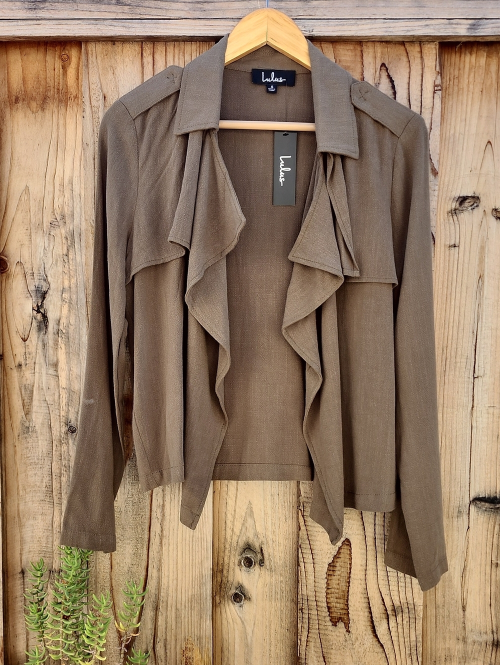Lulu's Carlow Olive Green Linen and cotton Lightweight Jacket